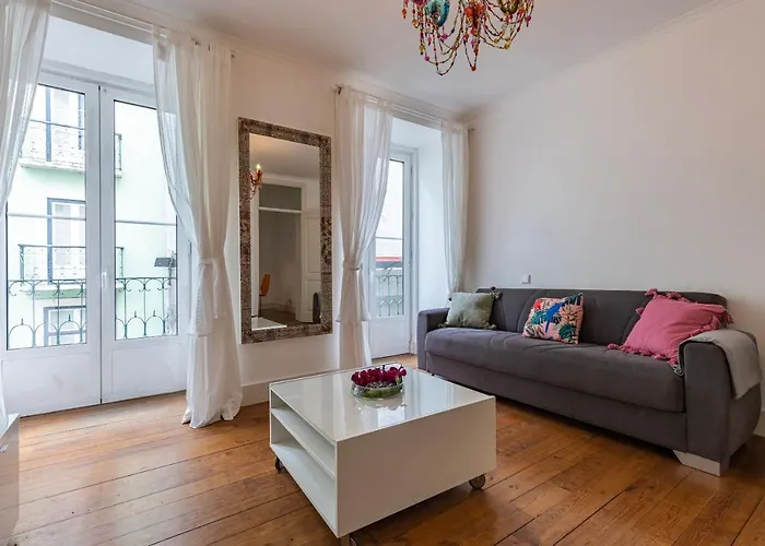Lovely Patio Getaway In Apartamento