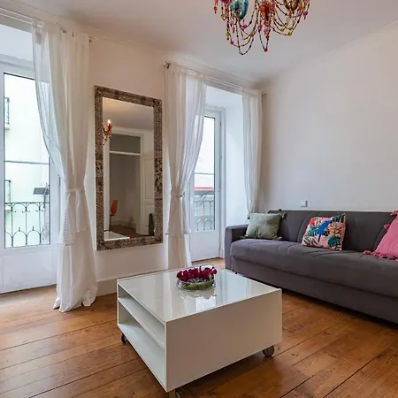 Lovely Patio Getaway In Apartamento