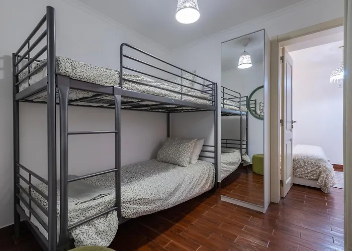 Lovely Patio Getaway In * Lisbona