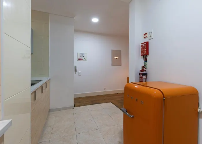 Lovely Patio Getaway In * Lisbona